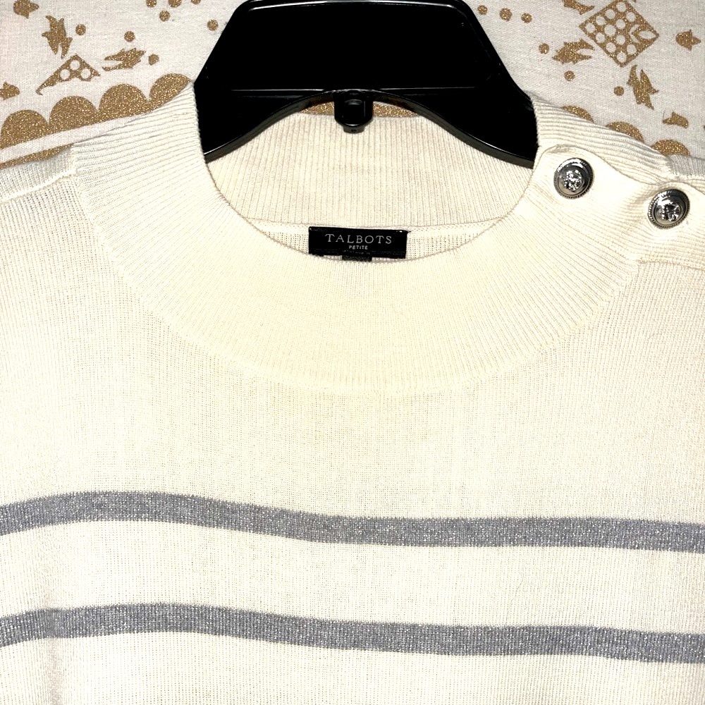 ✨HP✨ TALBOTS WHITE & GRAY STRIPED SHORT SLEEVED ROUND NECK SWEATER, SIZE LP - Picture 2 of 7